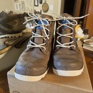 Palladium Men's Brown Leather Lace-Up Boots with Cream Sole